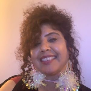 Meet your Posher, Mina